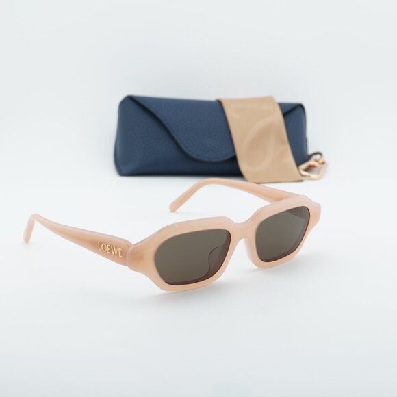 Loewe LW40157U 72E Rectangle Sunglasses – Shiny Pink\\Brown main image 5